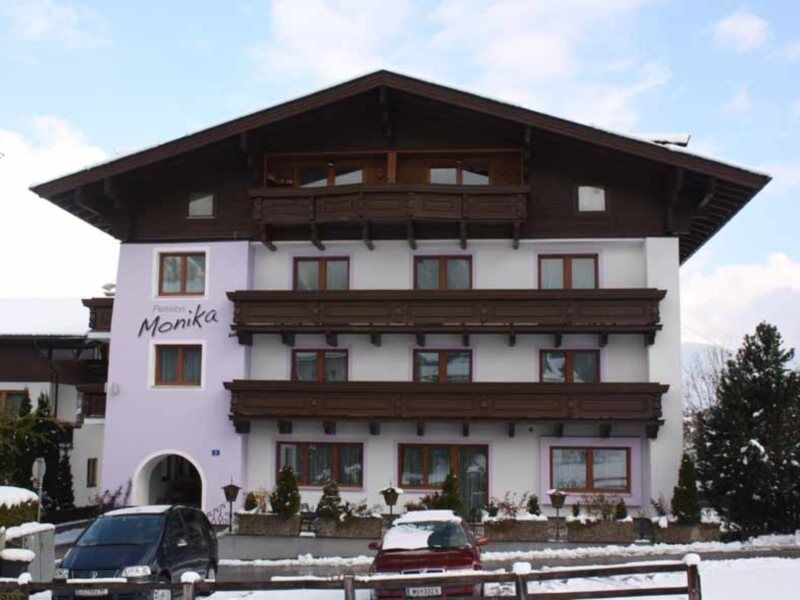 Pension Monika, Your B&B Including Summercard Kaprun Exterior photo